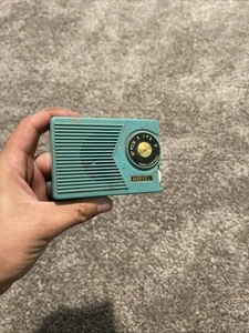Vtg Blue& White Marvel 2tr Radio Model 2TR AM Pocket 6 Transistor Japan VGC - Bild 1 von 4