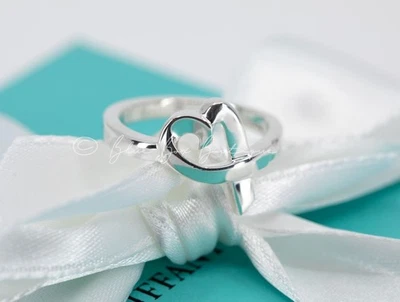 Tiffany & Co Ring Vintage "LOVING HEART" Band by Paloma Picasso in Silver - Image 1 of 4