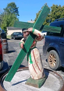 Jesus Carrying the Cross Painted Wood Handcarved Statue - Picture 1 of 24