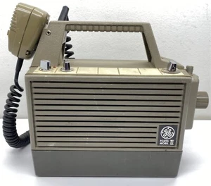 Vintage GE Porta-Mobile 2 FM Two-Way Transceiver Microphone Rechargeable Battery - Picture 1 of 24
