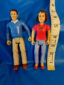 Liebevolle Familie Puppenhaus Spielzeug R Us You & Me Happy Together Mama und Papa - Bild 1 von 7