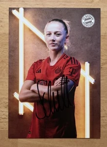 Lea Schüller AK FC Bayern München Frauen 2024-25 original signiert - Bild 1 von 2