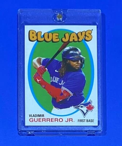 2023 Topps Throwback Thursday Vladimir Guerrero PHOTO VARIATION SSP Blue Jays 47 - Picture 1 of 2