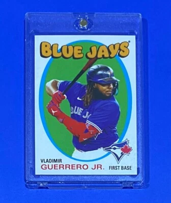 2023 Topps Throwback Thursday Vladimir Guerrero PHOTO VARIATION SSP Blue Jays 47 - Image 1 of 2
