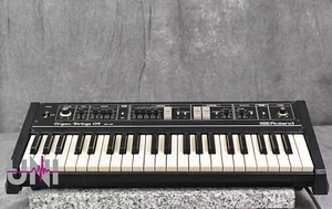 Roland Organ/Strings RS-09 Analog synthesizer in Very Good conditons. - Picture 1 of 22