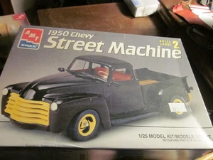 AMT ERTL 1950 Chevy Street Machine Model Kit #6681 geöffnet NEU 1:25 Level 2 - Bild 1 von 2