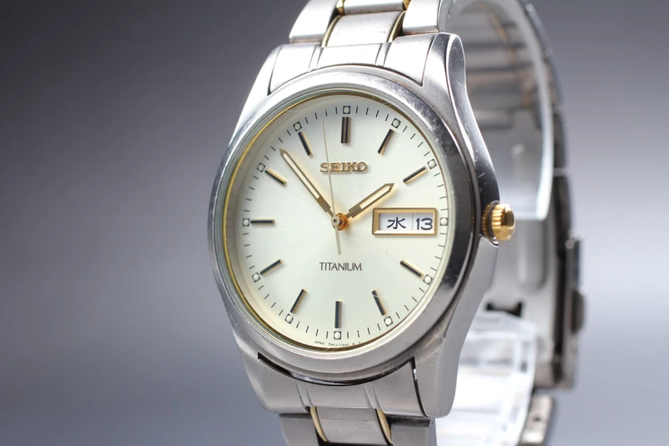 2000 [Exc+5] SEIKO TITANIO 7N43-9100 kanji día/fecha cuarzo reloj para hombres Japón Foto 1 de 4