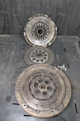 BMW E8X 135I E9X 335I F10 535I MANUAL TRANSMISSION CLUTCH & FLYWHEEL KIT SET OEM - Image 1 of 4