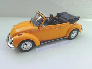 Volkswagen VW Maggiolino 1303 Cabrio Modellino Auto Norev IN 1:18 Arancio Nuovo - Foto 1 di 3