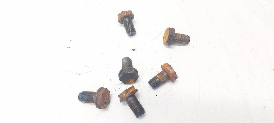  Tornillo volante Hyundai Sonata DE1839699-72 Foto 1 de 4