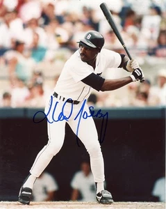 LLOYD MOSEBY DETROIT TIGERS SIGNED 8"x10" PHOTO w/ COA - Picture 1 of 1