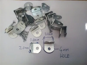 20 x Strong Metal L Shape 20 mm Right Angle Brackets 4 mm Hole + Screws - Picture 1 of 3