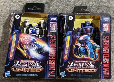  New Transformers Legacy United Cyberverse Chromia & 2015 RID Strongarm 2 Pack - Image 1 of 4