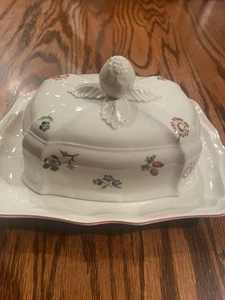 Villeroy & Boch Petite Fleur Rectangular Covered Butter Dish - Picture 1 of 7