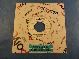 7" JB + STICKER - METALLICA - "NOTHING ELSE MATTER" - ROCK - HEAVY METAL - 1992 - Foto 1 di 5