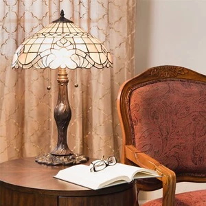 Tiffany Lamp Pearl White Baroque Table Lamp - Picture 1 of 6