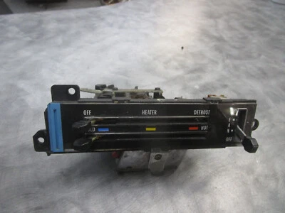 Pontiac Firebird 1978-1981 transmisión automática control de calefacción sin aire acondicionado Foto 1 de 4