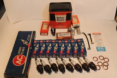 1947-1948-1949-1950-1951-1952 PACKARD  DELCO REMY NOS TUNE UP KIT, CAP,PLUGS,ETC - Image 1 of 4