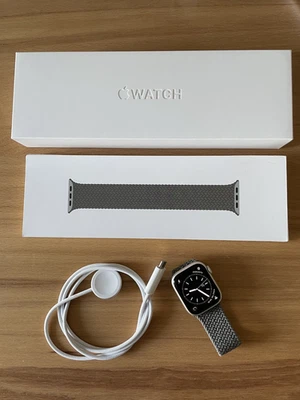 Apple Watch Series 9 GPS, 41 mm Aluminiumgehäuse Polarstern - Bild 1 von 4