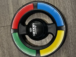 Simon Says Swipe Electronic Handheld Memory Game Toy Hasbro 2013 Tested & Works - Picture 1 of 5