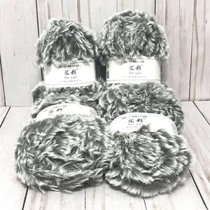 Superweiches Luxus Kunstfell Garn grau 50g 100% Polyester 4 Knäuel - Bild 1 von 4