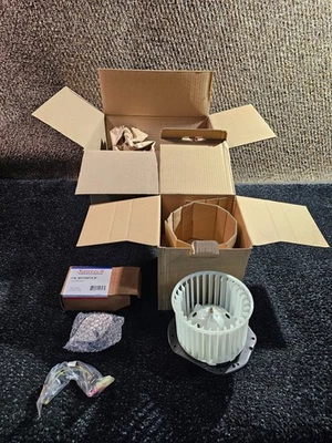 Motor soplador de climatización Santech BK13012 para Chevrolet Blazer 4x4 1994, GMC Yukon 92-94 Foto 1 de 4