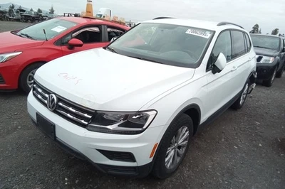 2018 Volkswagen Tiguan Transmission OEM 48K Miles - LKQ436363025 - Image 1 of 4