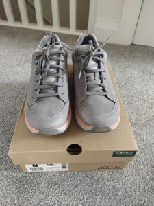 Clarks Ladies Leather Trainers Grey Size 6 - Picture 1 of 12