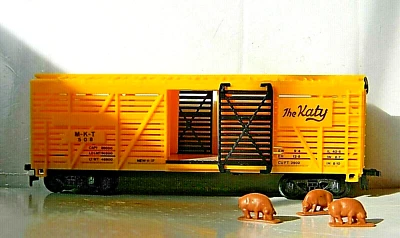 Model Power Stock Car ~ Missouri Kansas & Texas ~ Rd# MKT 508 With 3 Pigs - HO - Image 1 of 4