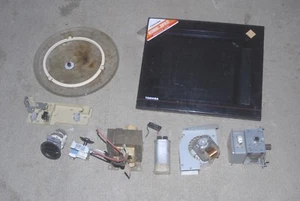TOSHIBA ER665ET MICROWAVE OVEN INDIVIDUAL PARTS:SEE DESCRIPTION SECTION - Picture 1 of 14