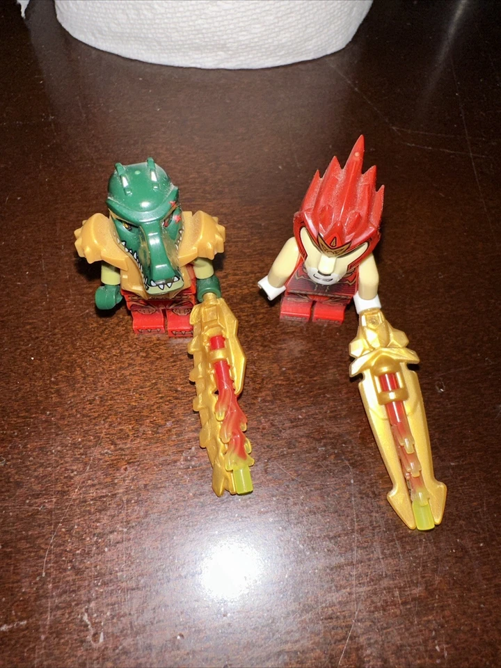LEGO ® - Legends of Chima 70144 - Laval Fire Chi Heavy Armor Lot 2 Minfig Only - Image 1 of 3