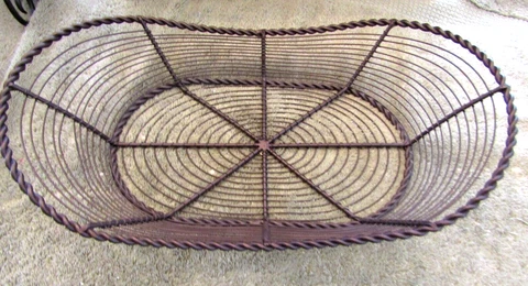 VINTAGE BROWN METAL BREAD, FRUIT  BASKET, OR  KITCHEN ITEMS 15 X 9 VERY PRETTY Cover