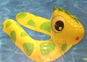 Aufblasbarer gelber Tier Split Ring von Hello Summer ab 4 Jahren - Bild 1 von 5