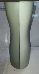 Modern vase - Picture 1 of 7