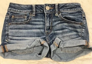 American Eagle Stretch-Jeans-Shorts mit Bündchen – Damen – Größe 2 - Bild 1 von 4