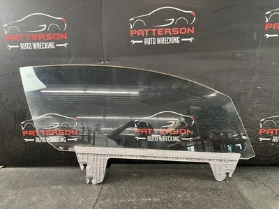 Bentley Continental GT 2009 cupé pasajero delantero puerta lateral derecha ventana de vidrio Foto 1 de 4