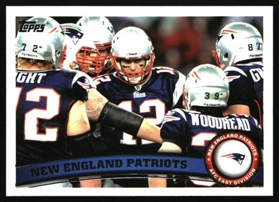 2011 Topps #346 New England Patriots New England Patriots - Image 1 of 2