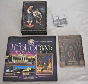Caja de baratijas de madera vintage ucraniana pintada a mano + placa imán de libro de gira - Imagen 1 de 18