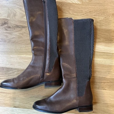 Bota Cole Haan Simona Cuero Java Usada Una Vez, Suelas Limpias. Talla 6,5 Foto 1 de 4