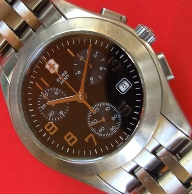 VictorINOX EJÉRCITO SUIZO ~ CRONÓGRAFO ALIANZA TITANIO 22J PARA HOMBRES ~ Zafiro + Pulsera Ti Foto 1 de 4
