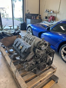 Dodge Charger srt 2005-2010  6.1L V8  hemi engine transmission 5200 miles