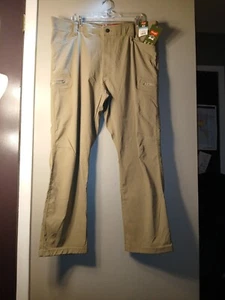 WRANGLER Performance Straight Fit Pants Men's 42 x 30 Nylon Flex Waist Outdoors - Picture 1 of 8