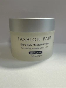 Fashion Fair Extra Reichhaltige Feuchtigkeitscreme Trockene Haut 1,65 Oz. - Bild 1 von 2