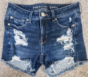 American Eagle The Dream kurze Midi Distressed Denim Shorts Gr. 2 B4 - Bild 1 von 6