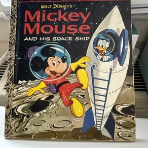 Vintage Walt Disney Topolino e la sua astronave piccolo libro d'oro CR 1963 - Foto 1 di 13