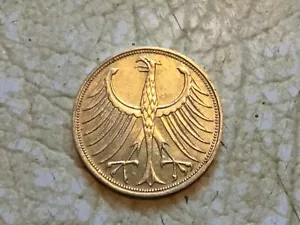1971F German 5 Mark TWO SILVER COINS USA 5C WW2 & 1/4 POUND WORLD COIN LOT - Picture 1 of 4