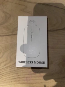 Wireless Mouse Black (Android, Windows, Apple) - Picture 1 of 4