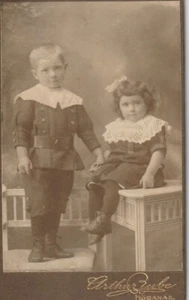 Portrait Cabinet Photo 1800s Victorian Children - Picture 1 of 2