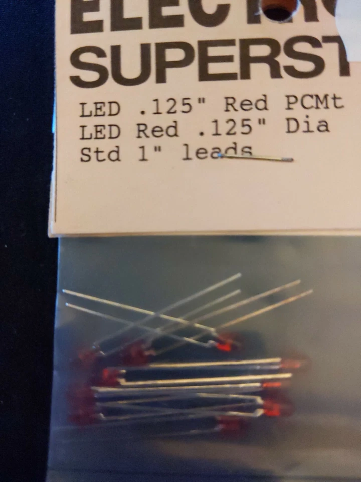 10 Red LED PCB mount .125" - Image 1 of 1