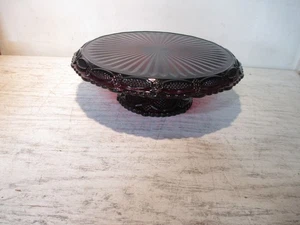 Avon 1876 Cape Cod Collection Rubinrot Glas Standfuß Kuchenständer Platte - Bild 1 von 7